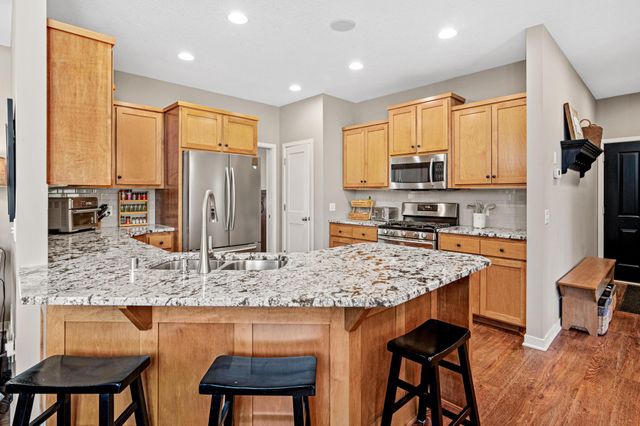 4850 Fable Hill Parkway N, Hugo, MN 55038