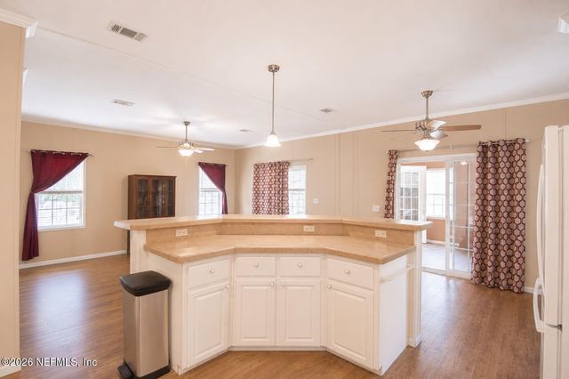 123 FOLKLORE Drive, Satsuma, FL 32189