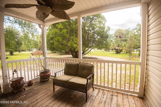 123 FOLKLORE Drive, Satsuma, FL 32189
