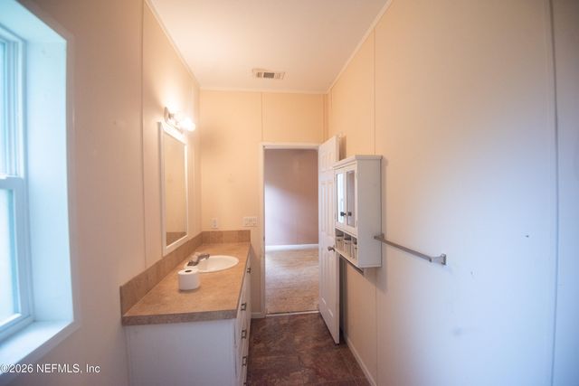 123 FOLKLORE Drive, Satsuma, FL 32189