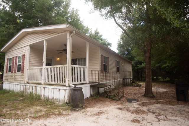 123 FOLKLORE Drive, Satsuma, FL 32189