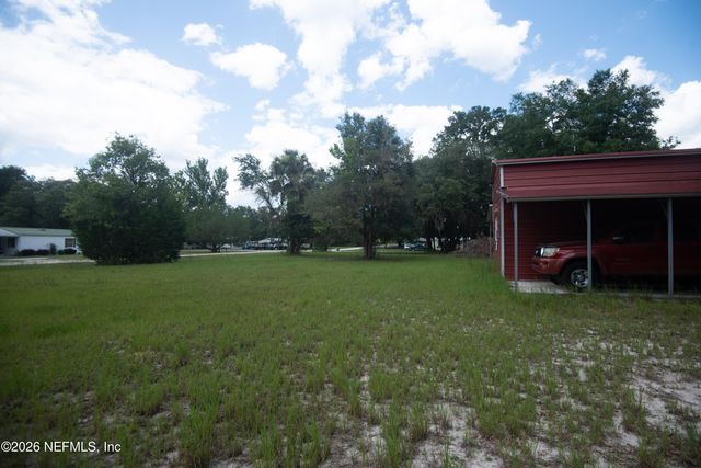 123 FOLKLORE Drive, Satsuma, FL 32189