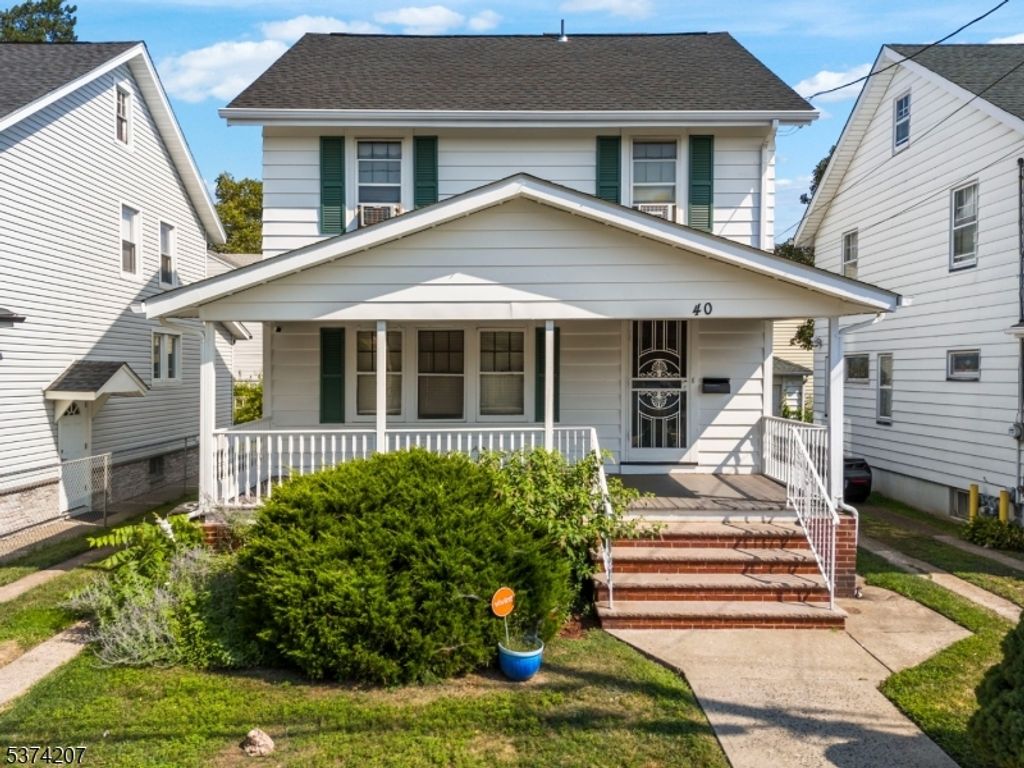 40 E 8th St, Clifton City, NJ 07011