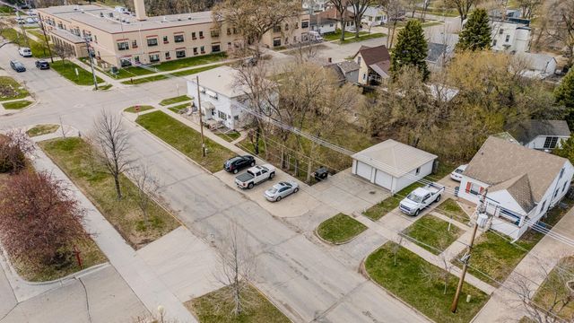 1002 5th Avenue S, Moorhead, MN 56560