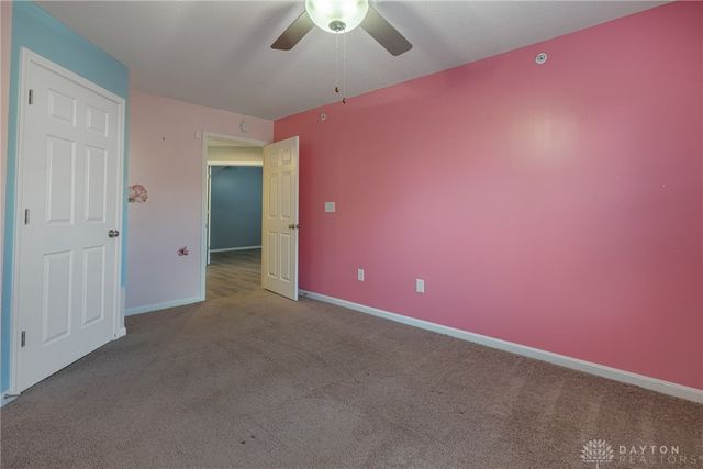 160 Old Pond Road, Springboro, OH 45066