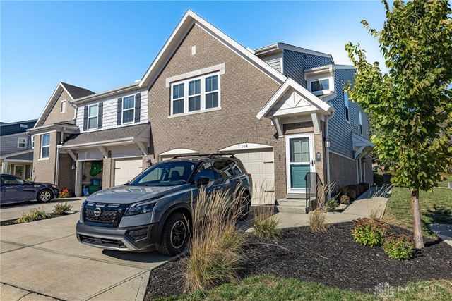 160 Old Pond Road, Springboro, OH 45066