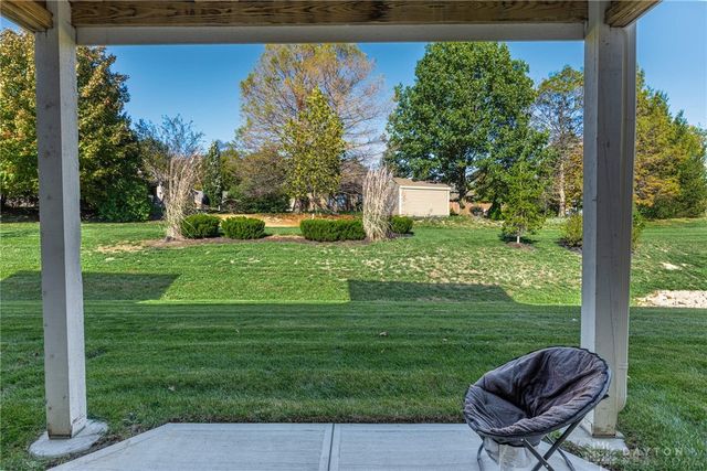 160 Old Pond Road, Springboro, OH 45066
