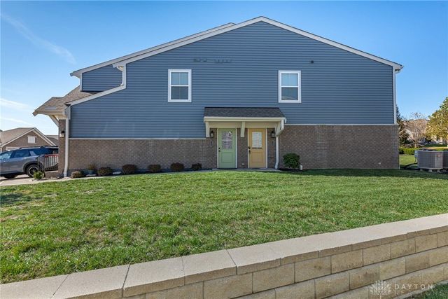 160 Old Pond Road, Springboro, OH 45066