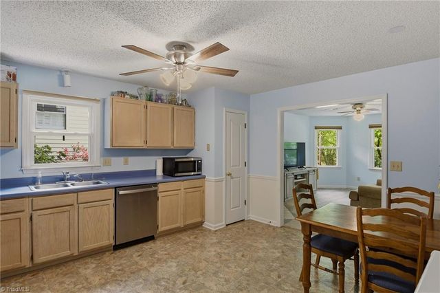 1112 Rockdale Drive, Winston-salem, NC 27104