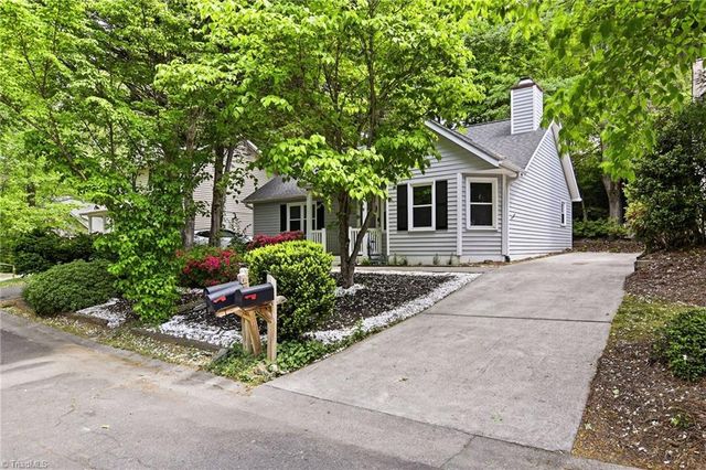 1112 Rockdale Drive, Winston-salem, NC 27104