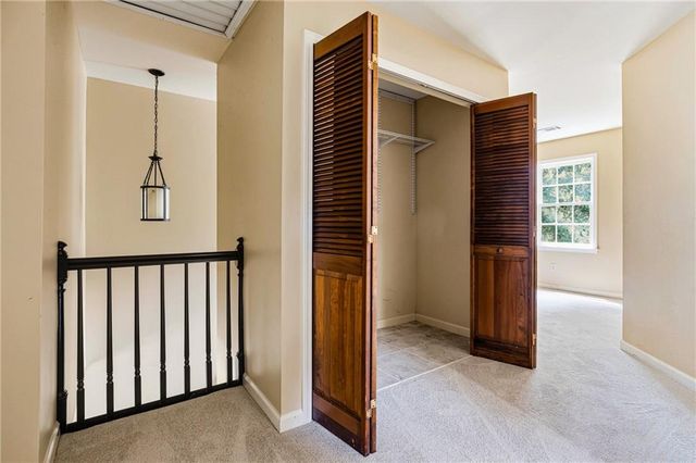 2571 Meadowglen Trail, Snellville, GA 30078