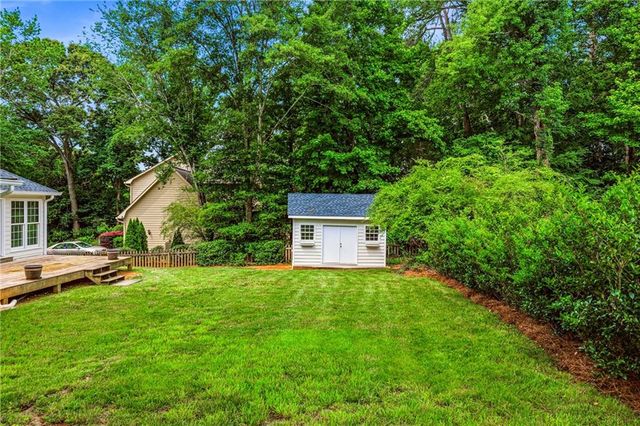 2571 Meadowglen Trail, Snellville, GA 30078