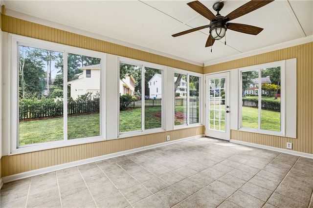 2571 Meadowglen Trail, Snellville, GA 30078