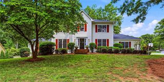 2571 Meadowglen Trail, Snellville, GA 30078
