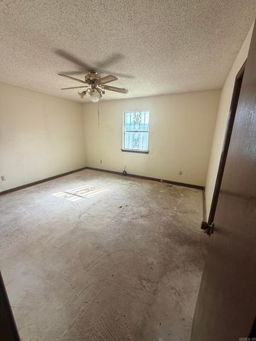 9802 Dobby Drive, Little Rock, AR 72206