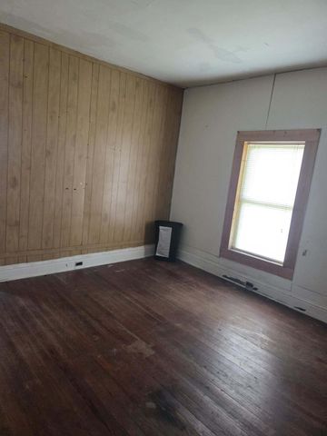 517 Cantrill Street, Irvine, KY 40336