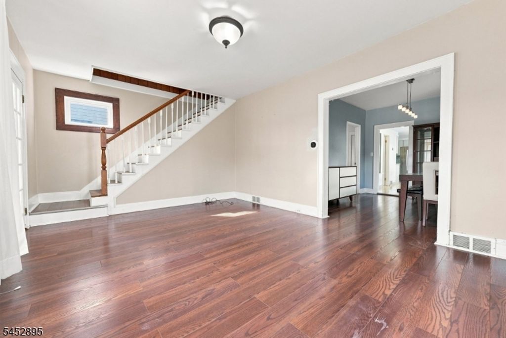 114 Melrose Ave, North Arlington Boro, NJ 07031 — photo 4