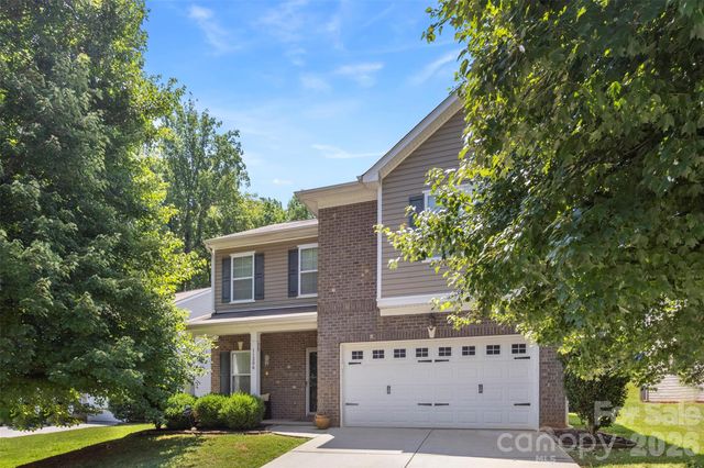 11206 Pond Valley Court, Charlotte, NC 28269
