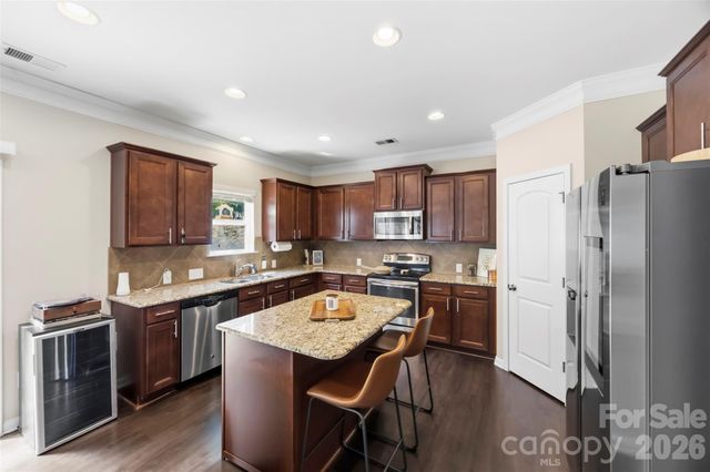 11206 Pond Valley Court, Charlotte, NC 28269