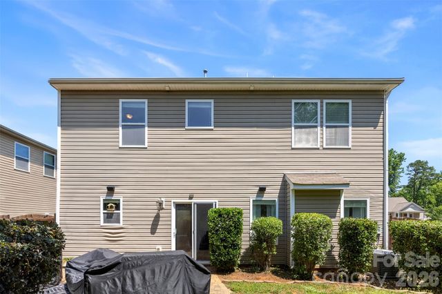 11206 Pond Valley Court, Charlotte, NC 28269