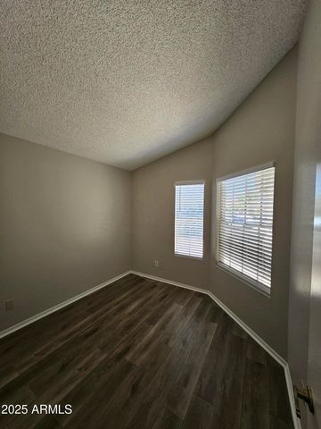 3040 E Bluefield Avenue, Phoenix, AZ 85032