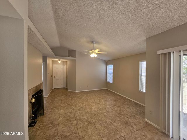 3040 E Bluefield Avenue, Phoenix, AZ 85032