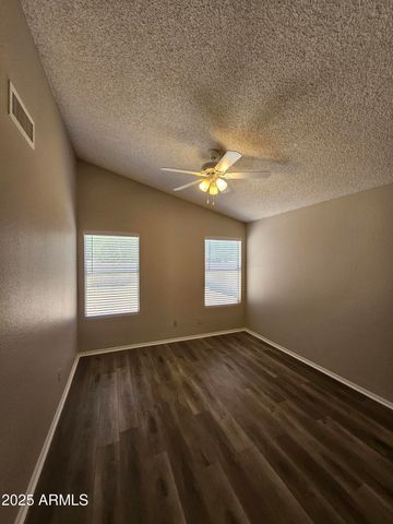 3040 E Bluefield Avenue, Phoenix, AZ 85032