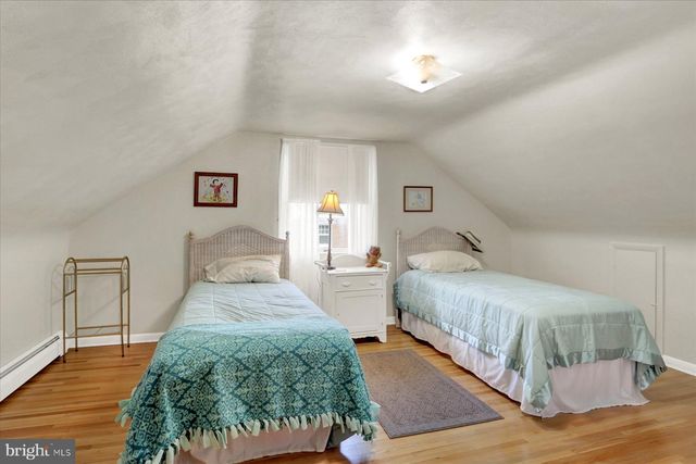 1100 BUTTER RD, Dover, PA 17315