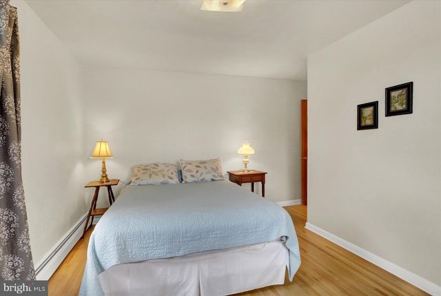1100 BUTTER RD, Dover, PA 17315