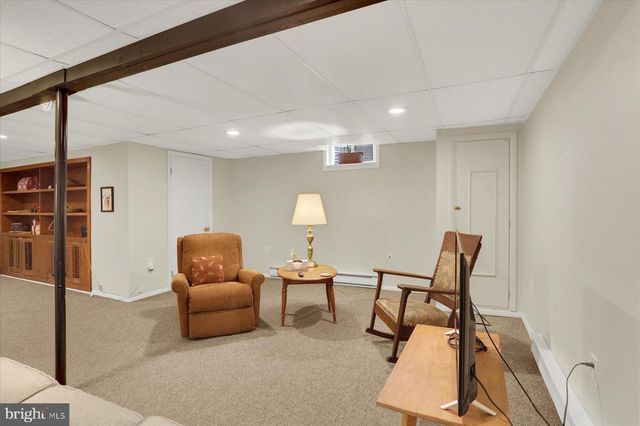 1100 BUTTER RD, Dover, PA 17315