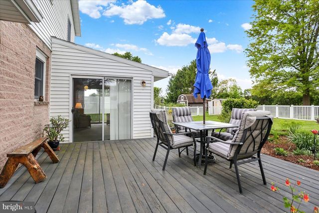 1100 BUTTER RD, Dover, PA 17315