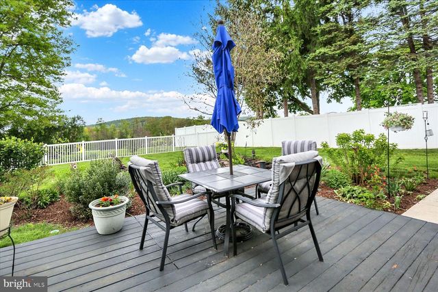 1100 BUTTER RD, Dover, PA 17315