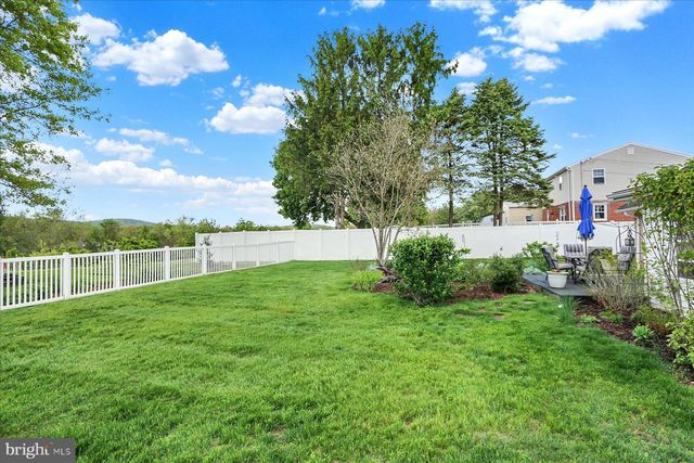 1100 BUTTER RD, Dover, PA 17315