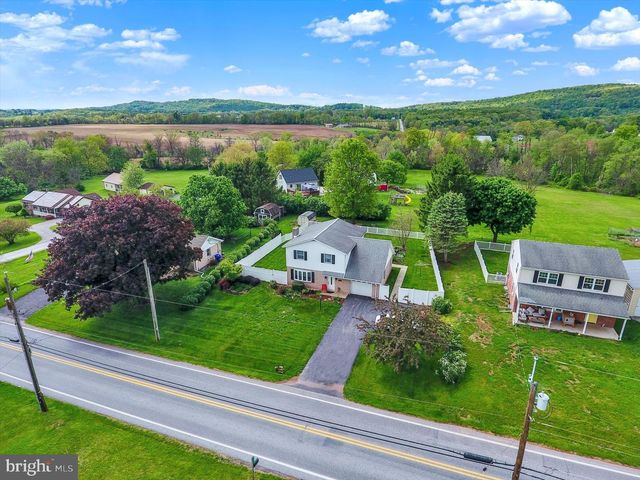 1100 BUTTER RD, Dover, PA 17315