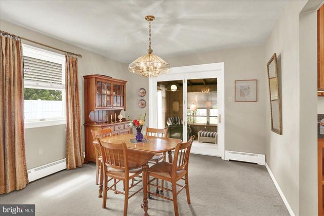 1100 BUTTER RD, Dover, PA 17315