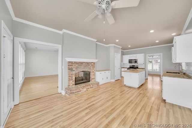 10304 E 90th Street North, Owasso, OK 74055