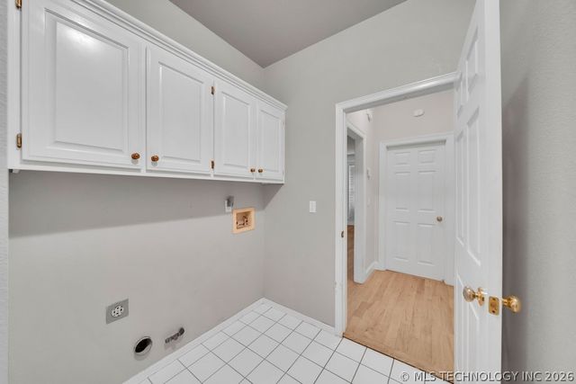 10304 E 90th Street North, Owasso, OK 74055