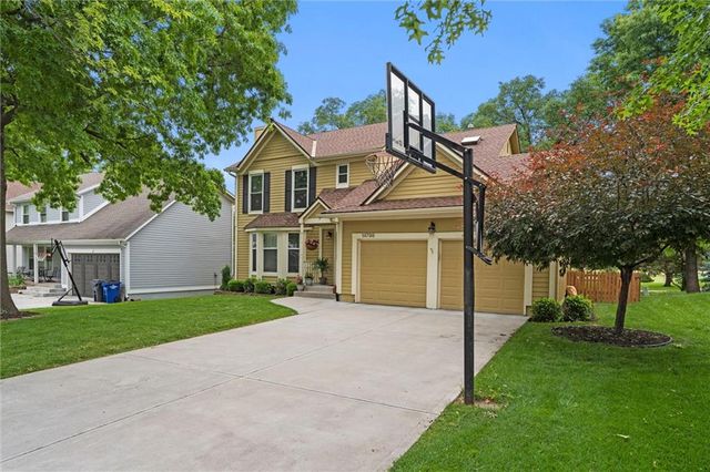 14799 S Alden Street, Olathe, KS 66062