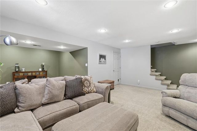 14799 S Alden Street, Olathe, KS 66062