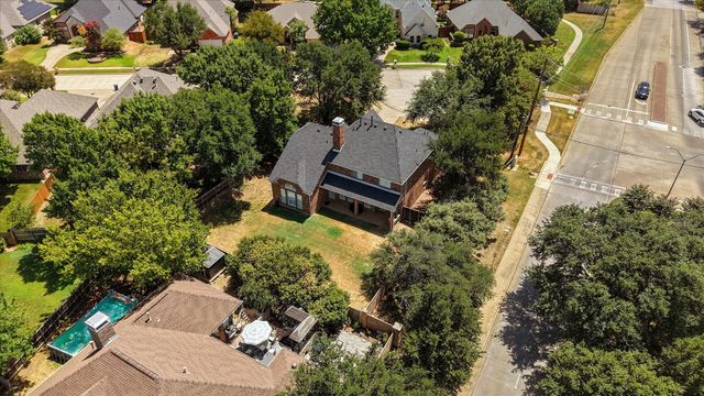 2105 Birdwood Circle, Corinth, TX 76210