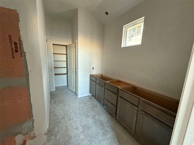 109 Knockout Rose DR, San Marcos, TX 78666