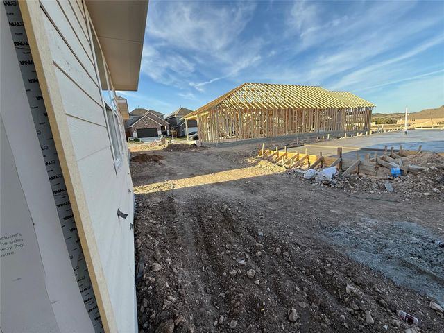 109 Knockout Rose DR, San Marcos, TX 78666