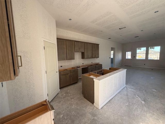 109 Knockout Rose DR, San Marcos, TX 78666