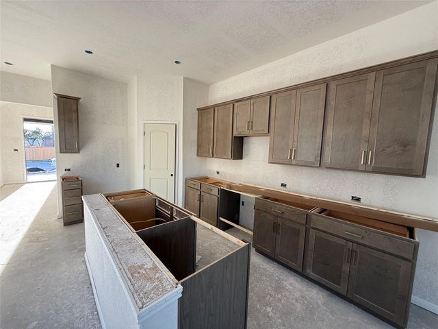 109 Knockout Rose DR, San Marcos, TX 78666