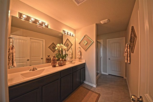 8515 Ideal Drive, Rosharon, TX 77583