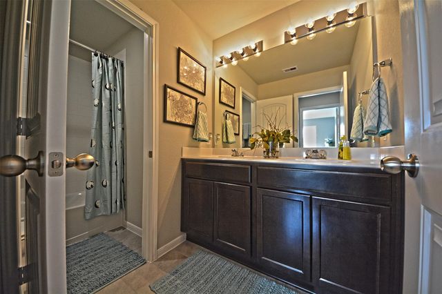 8515 Ideal Drive, Rosharon, TX 77583