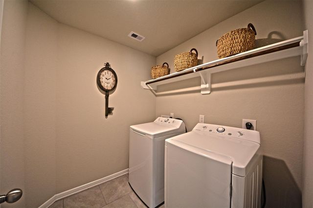 8515 Ideal Drive, Rosharon, TX 77583