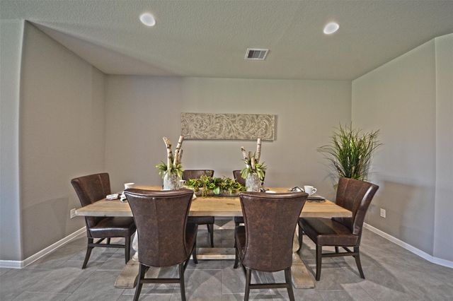 8515 Ideal Drive, Rosharon, TX 77583