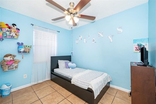 944 HALSTEAD STREET, Deltona, FL 32725