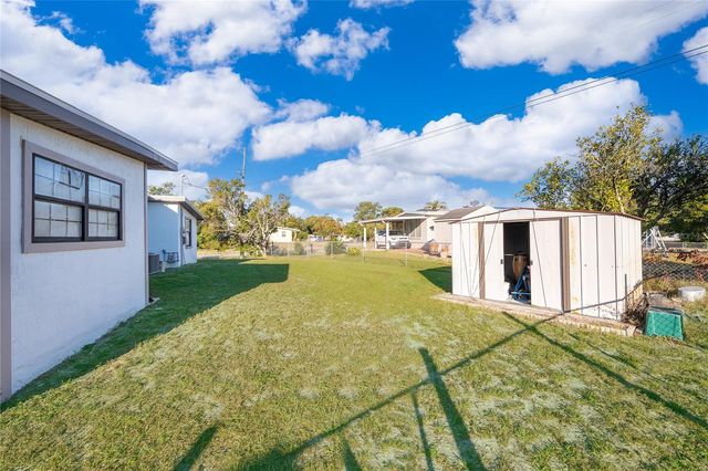 944 HALSTEAD STREET, Deltona, FL 32725